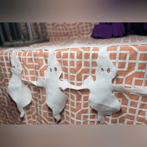 👻🎃👻 3 NEW! Halloween Decorative Felt Banners Ghost Bats & Witches - Picture 3 of 12
